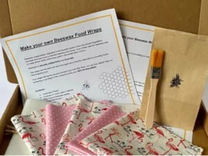 Flamingo Beeswax wrap kit - instructions, fabric, beeswax and brush